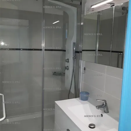 Heliopolis Batiment C - Heliopolis Bat. C 2 Pers. Mae-5474 Apartment
